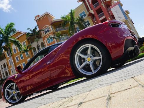 Used 2019 Ferrari 488 GTB RWD image 38
