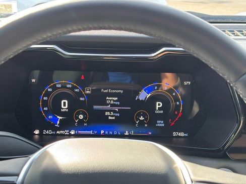 Used 2024 Chevrolet Colorado ZR2 w/ ZR2 Convenience Package III image 20