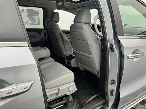 Used 2024 Honda Odyssey Touring image 36