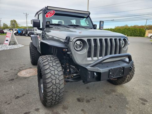 Used 2020 Jeep Wrangler Sport AWD/4WD image 22