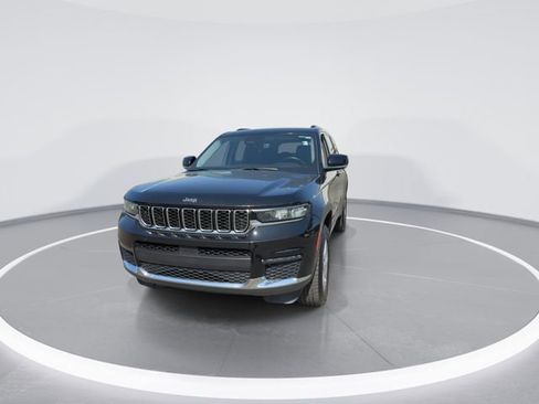 Used 2021 Jeep Grand Cherokee L Limited w/ MOPAR Finishing Package AWD/4WD image 3
