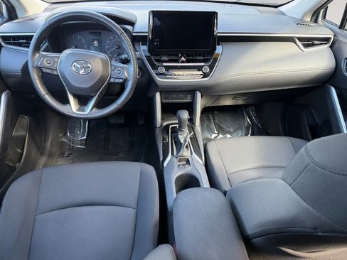 Used 2023 Toyota Corolla Cross LE w/ Moonroof Package AWD/4WD image 10
