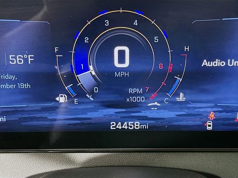 Used 2025 Chevrolet Traverse LT image 19