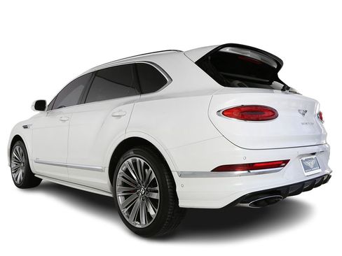 Used 2022 Bentley Bentayga Speed AWD/4WD image 3