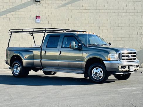 Used 2004 Ford F350 Lariat AWD/4WD image 2