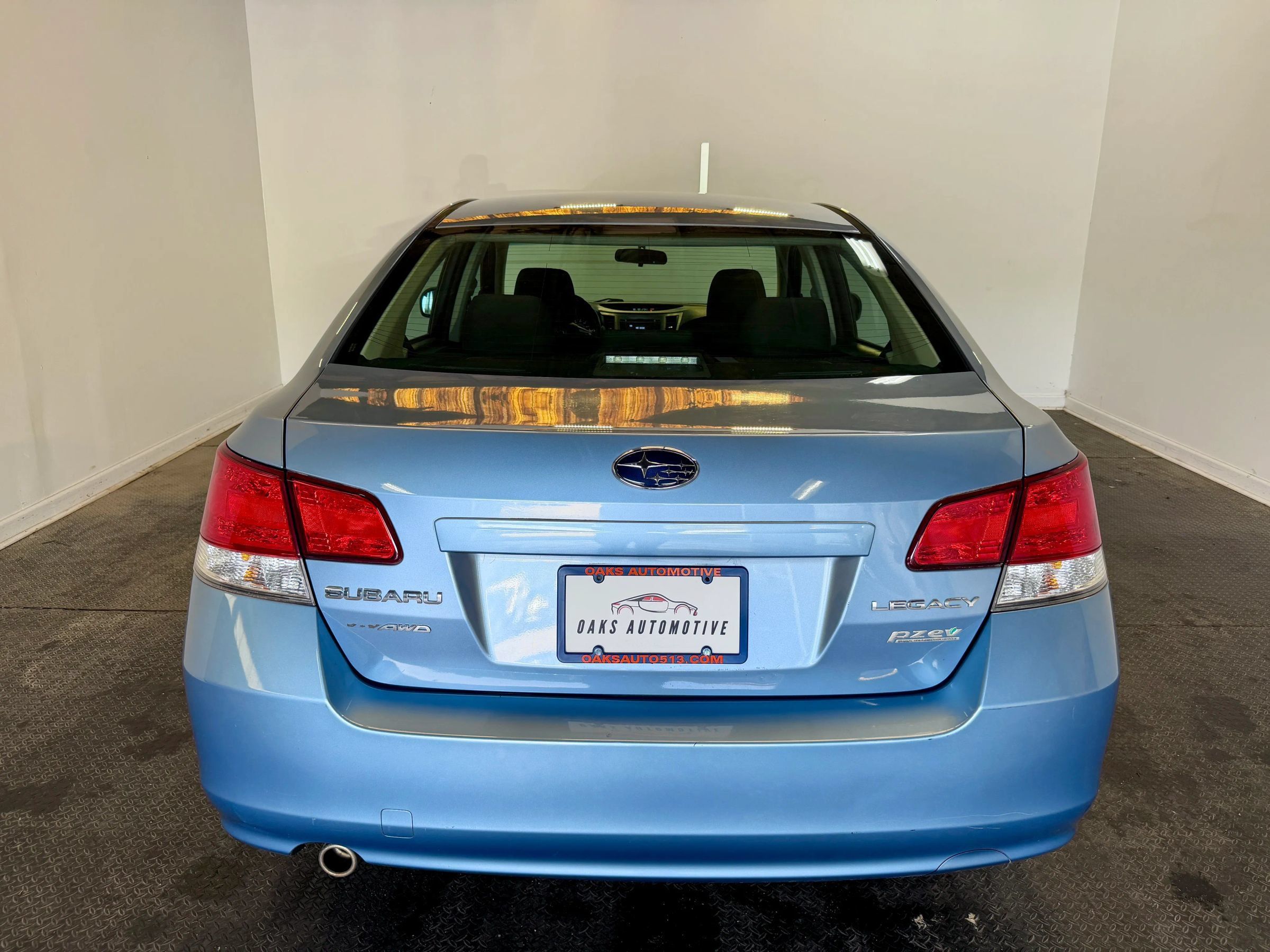 Used 2012 Subaru Legacy 2.5i Premium AWD/4WD image 6