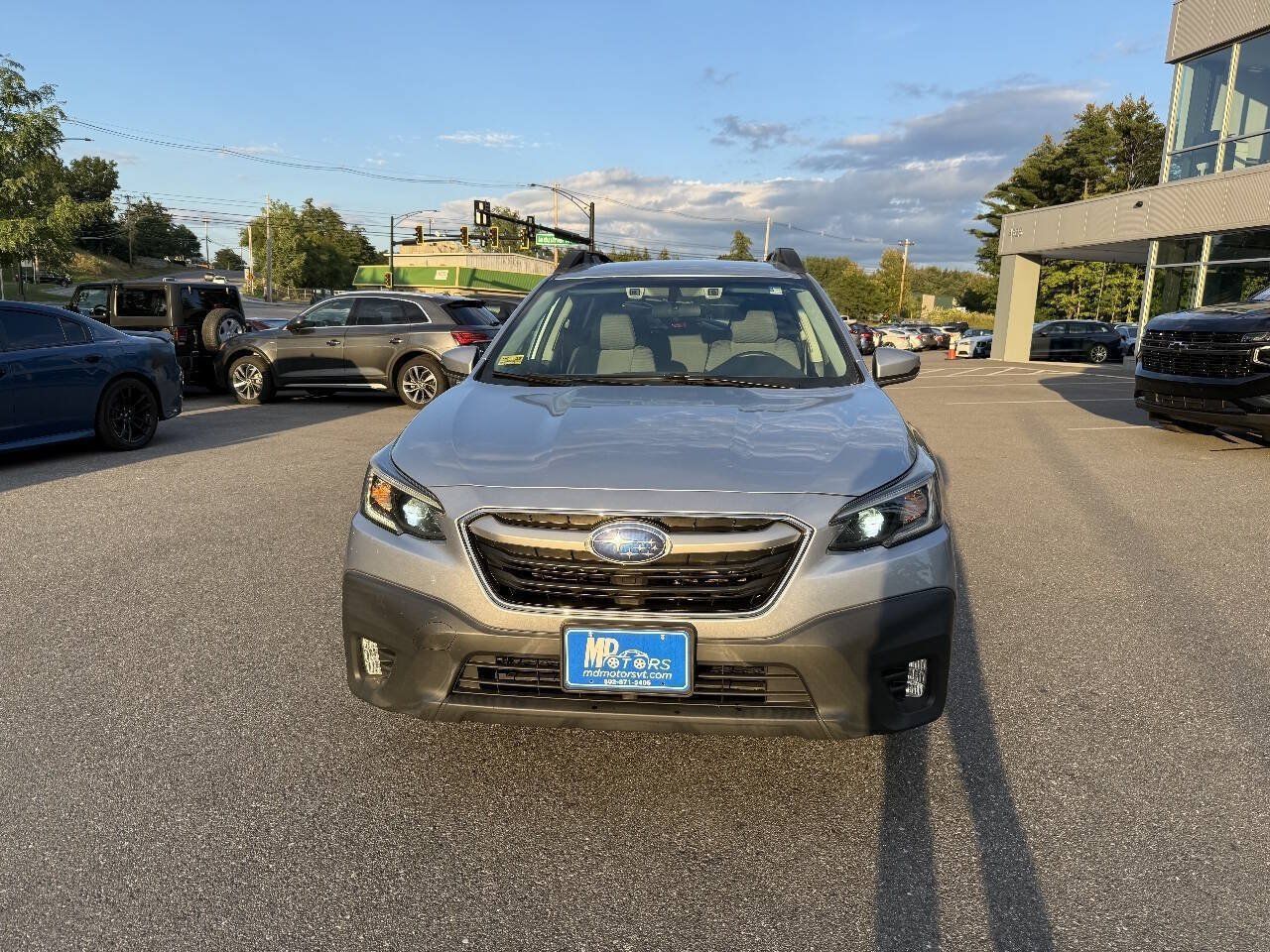 Used 2020 Subaru Outback Premium AWD/4WD image 4