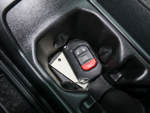 Used 2024 Jeep Wrangler Unlimited Sport AWD/4WD image 27