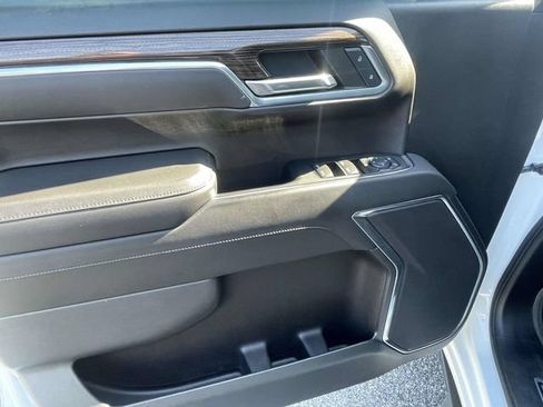 Used 2022 Chevrolet Silverado 1500 RST AWD/4WD image 16