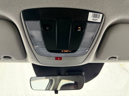 Used 2023 Kia Niro EX image 38