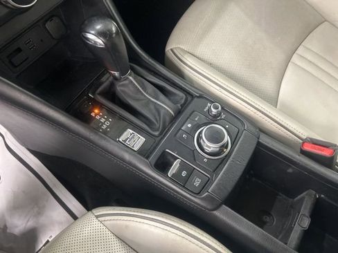 Used 2019 MAZDA CX-3 Grand Touring image 19