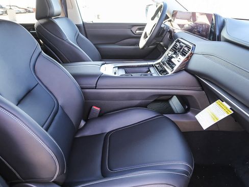 New 2026 Nissan Armada SV RWD image 18