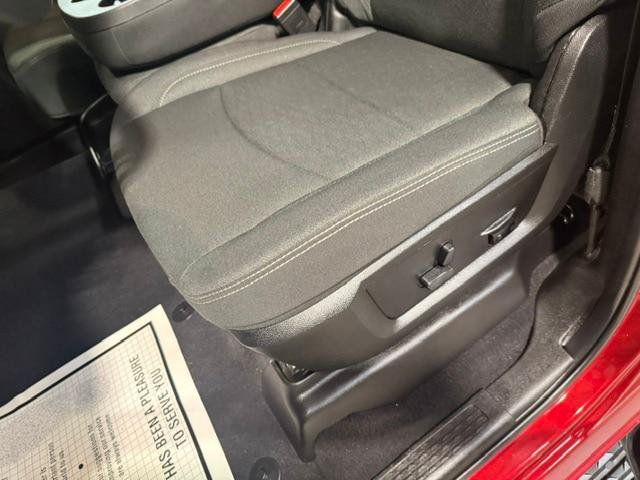 Certified 2026 RAM 2500 Big Horn AWD/4WD image 42