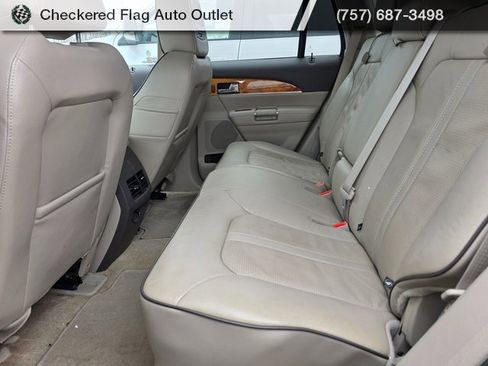 Used 2015 Lincoln MKX FWD w/ Equipment Group 102A image 20