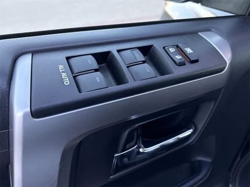 Used 2024 Toyota 4Runner SR5 image 25