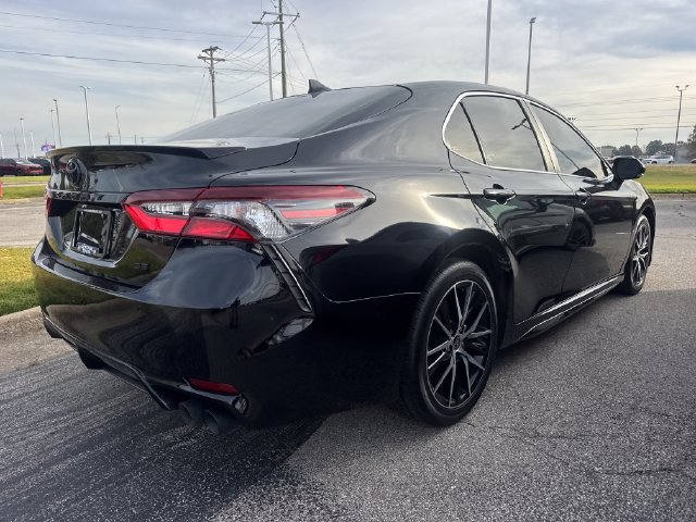 Used 2023 Toyota Camry SE FWD image 6