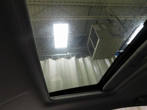 Used 2021 Ford EcoSport SE image 11