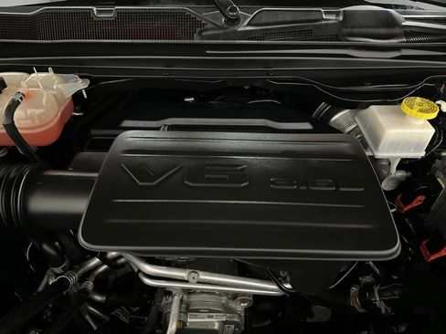 Used 2020 RAM 1500 Big Horn AWD/4WD image 7