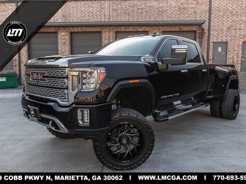 Used 2022 GMC Sierra 3500 Denali image 1