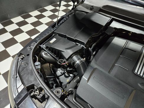 Used 2015 Land Rover LR4 HSE LUX image 54