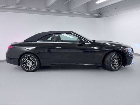 Used 2026 Mercedes-Benz CLE 450 4MATIC Cabriolet image 8