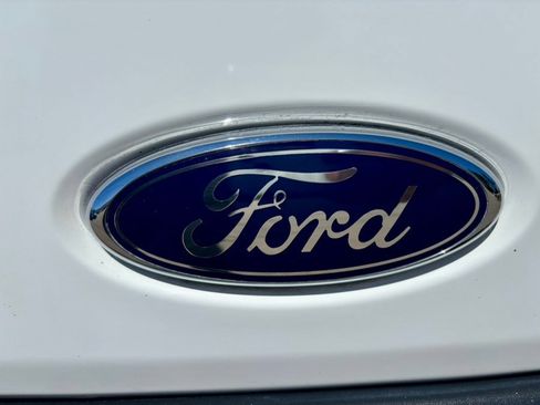 Used 2016 Ford Transit 250 148 Medium Roof image 34