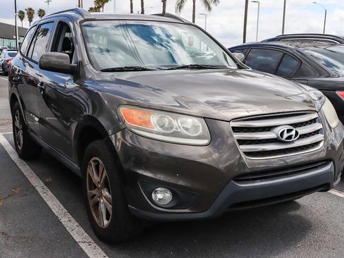 Used 2012 Hyundai Santa Fe SE FWD image 8