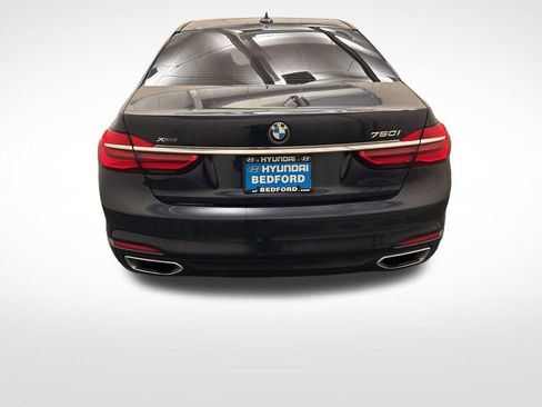 Used 2019 BMW 750i xDrive w/ Executive Package image 6