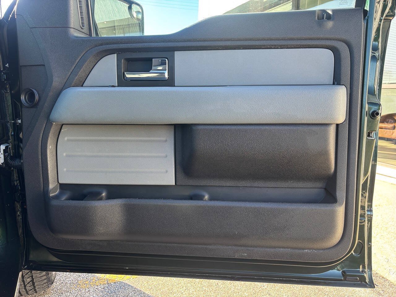 Used 2012 Ford F150 XLT w/ XLT Chrome Pkg AWD/4WD image 30