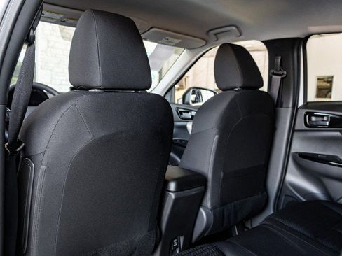 New 2025 Mitsubishi Eclipse Cross LE image 20