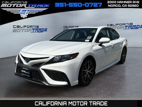 Used 2023 Toyota Camry SE w/ Audio Upgrade Package FWD image 1