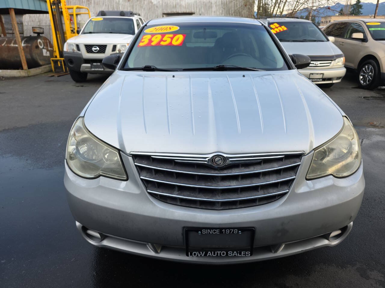 Used 2008 Chrysler Sebring Touring FWD image 2