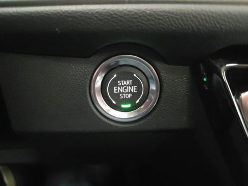 New 2026 Chevrolet Traverse LT w/ Sun and Wheel Package FWD image 16