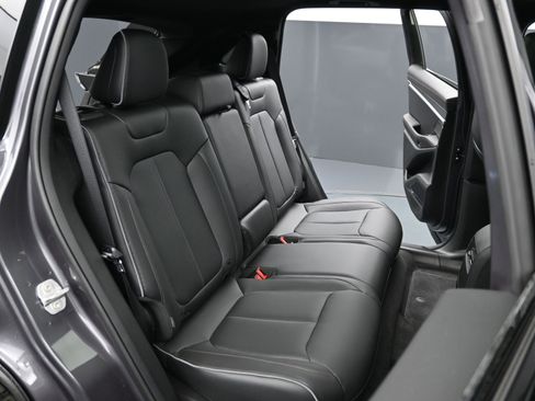 Used 2025 Jeep Wagoneer S Limited image 26