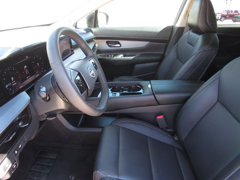 Used 2025 Nissan Murano SL AWD/4WD image 19