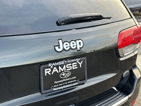 Used 2014 Jeep Grand Cherokee Overland w/ Advanced Technology Group image 11