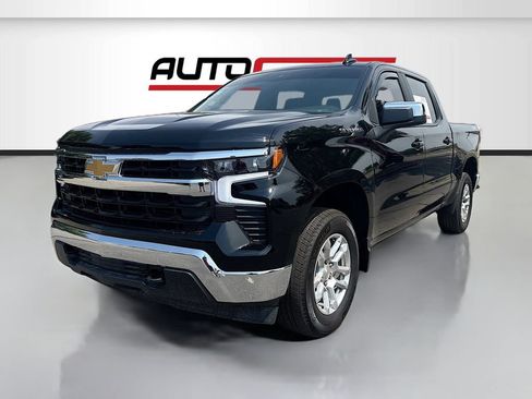 Used 2025 Chevrolet Silverado 1500 LT AWD/4WD image 3