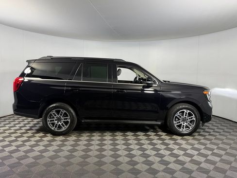Used 2025 Ford Expedition Active AWD/4WD image 6