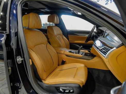 Used 2022 BMW 750i xDrive w/ Luxury Rear Seating Package AWD/4WD image 48