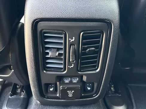 Used 2023 Dodge Durango GT AWD/4WD image 28