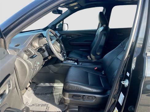 Used 2022 Honda Pilot Black Edition image 22
