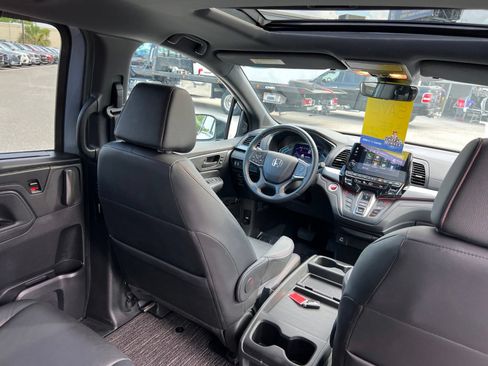 Used 2024 Honda Odyssey Sport image 56