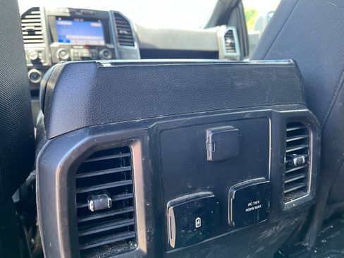 Used 2019 Ford F150 XLT w/ Equipment Group 302A Luxury AWD/4WD image 12