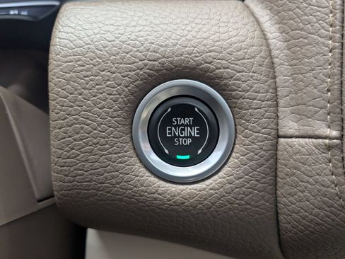 Used 2022 GMC Yukon Denali RWD image 21