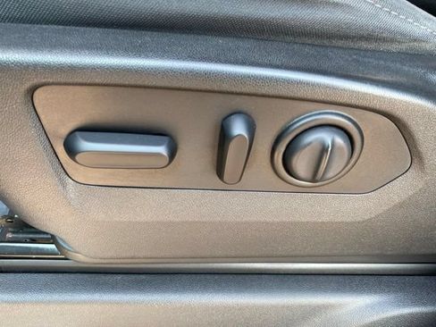 Used 2019 GMC Sierra 1500 Elevation w/ Elevation Value Package AWD/4WD image 16