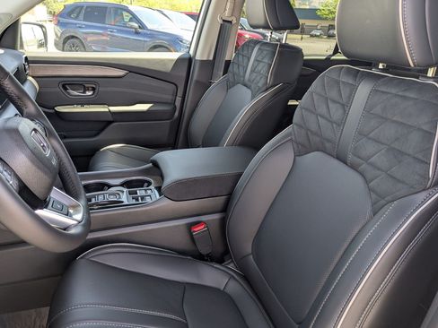 New 2026 Honda Pilot Elite image 16