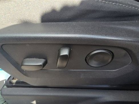 Used 2024 GMC Sierra 1500 Elevation image 30