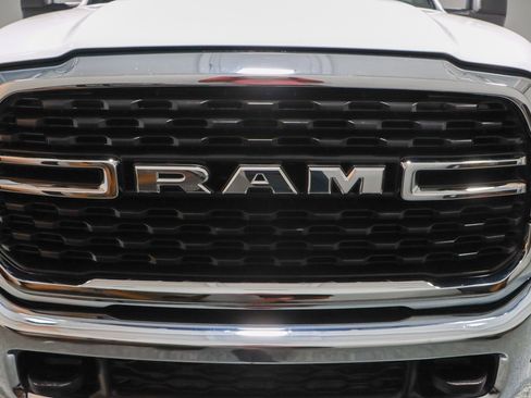 Used 2024 RAM 3500 SLT w/ Quick Order Package 2YG SLT image 4