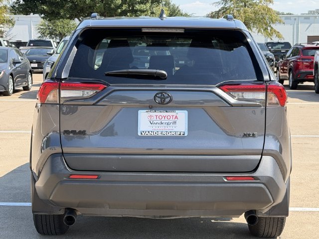 Used 2025 Toyota RAV4 XLE w/ Convenience Package FWD image 5