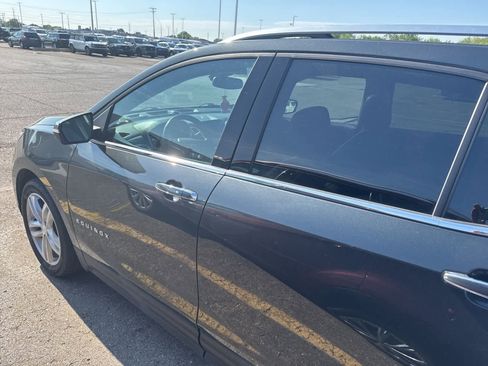 Used 2020 Chevrolet Equinox Premier AWD/4WD image 17